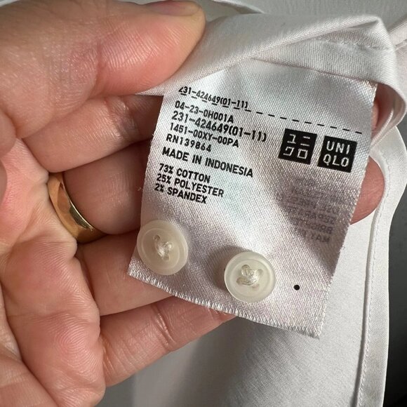 Uniqlo Womens Size XS White Long Sleeve Button-Up Shirt Cotton Blend - Picture 8 of 10